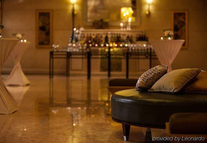Renaissance Shanghai Pudong Hotel Beltér fotó